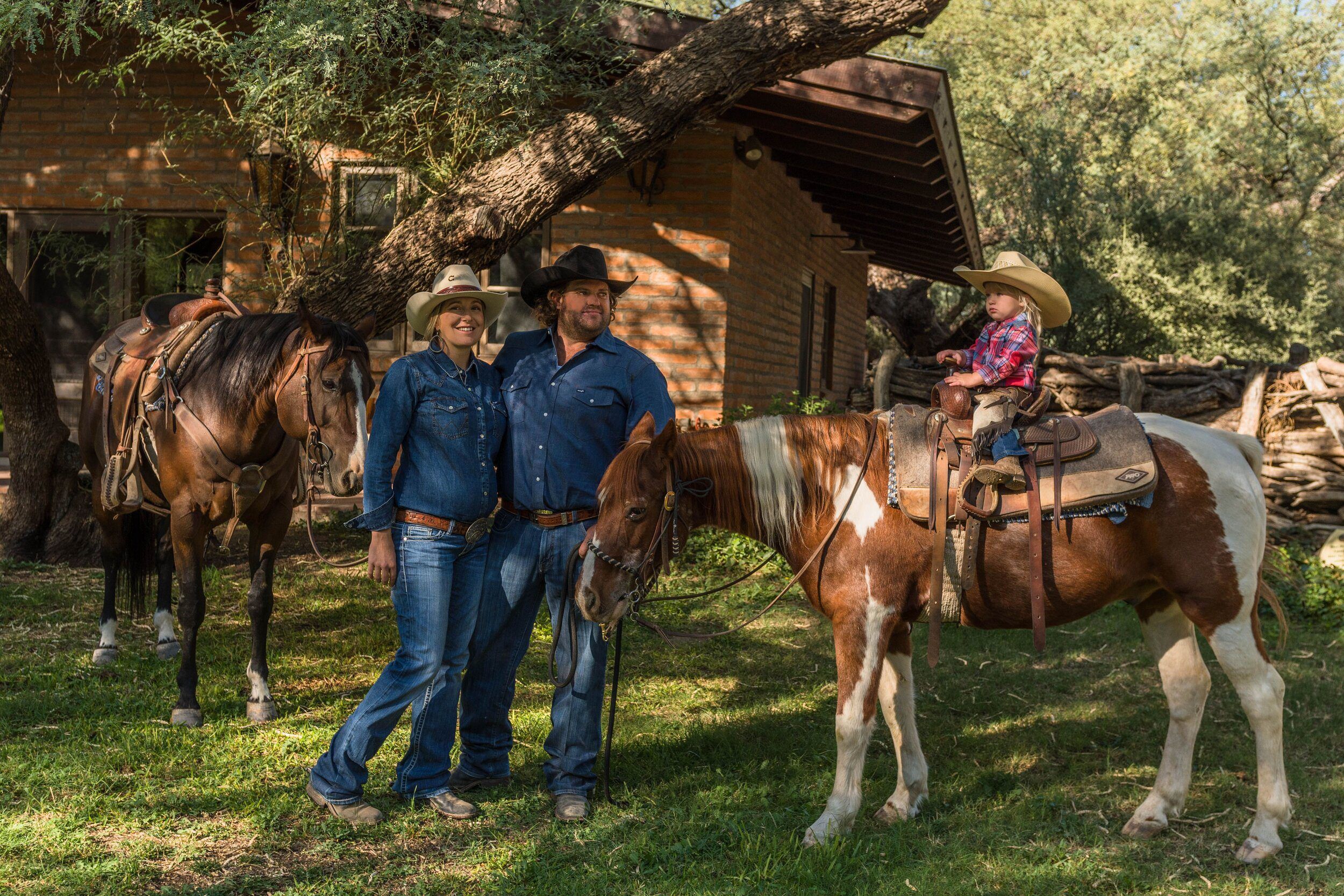 Houston horseback, Living in Tucson Arizona, Tucson Arizona, Moving to Tucson Arizona